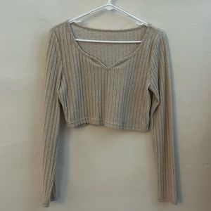 Cream/tan cropped long sleeve